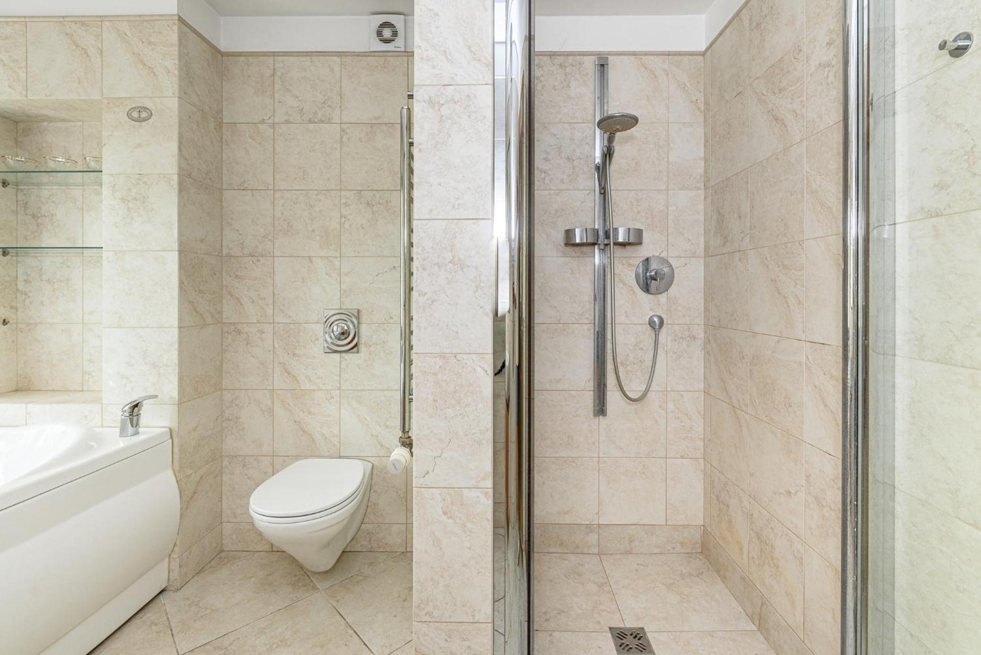 Jacuzzi Apartments X Free Parking X Self Check-In 24X7 By H&H 빌뉴스 외부 사진